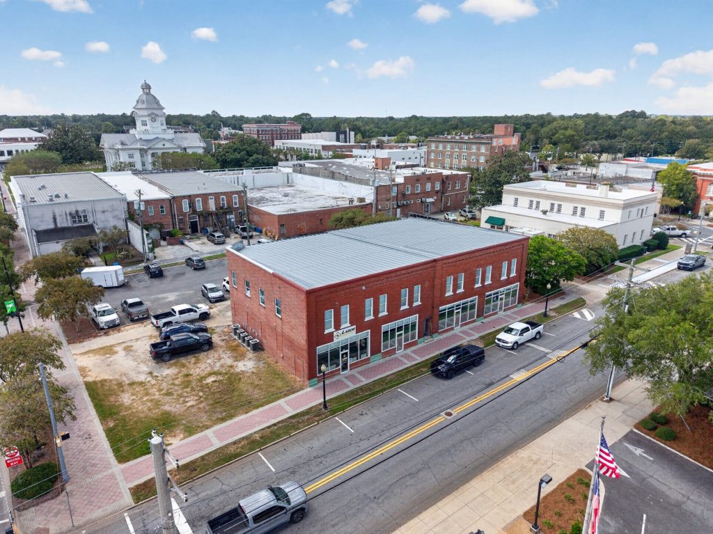 Aerial view of Colquitt Lofts and its downtown Moultrie surroundings