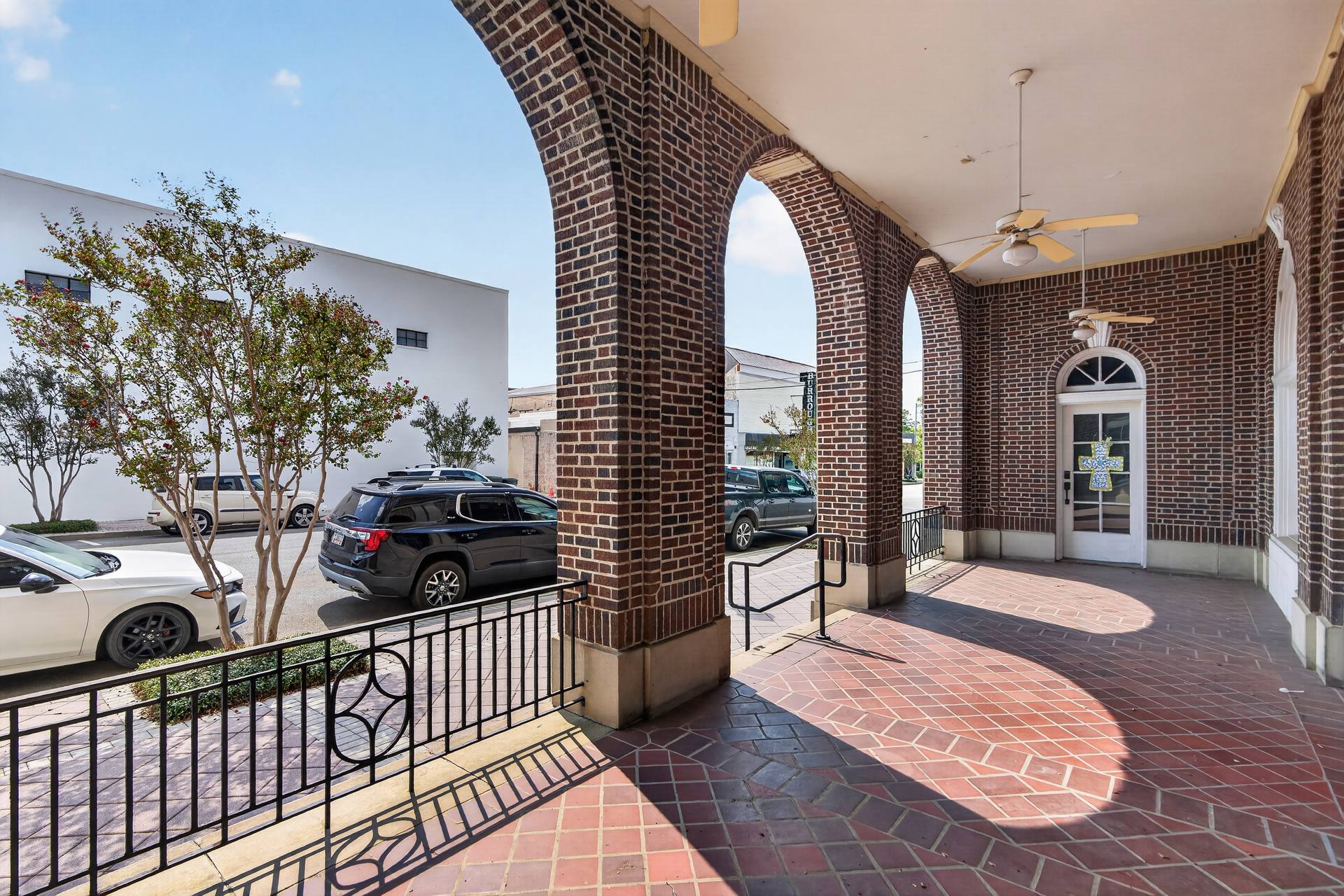 Colquitt Tower arched entrance, Moultrie, GA