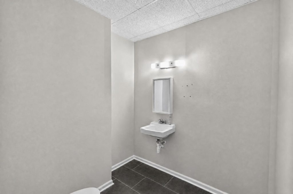 Colquitt Tower Suite 104 second restroom, Moultrie, GA